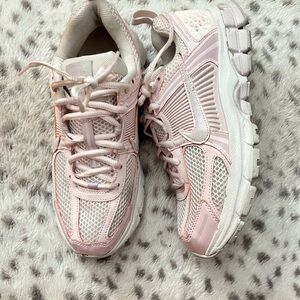 Pink Nike Vomeros